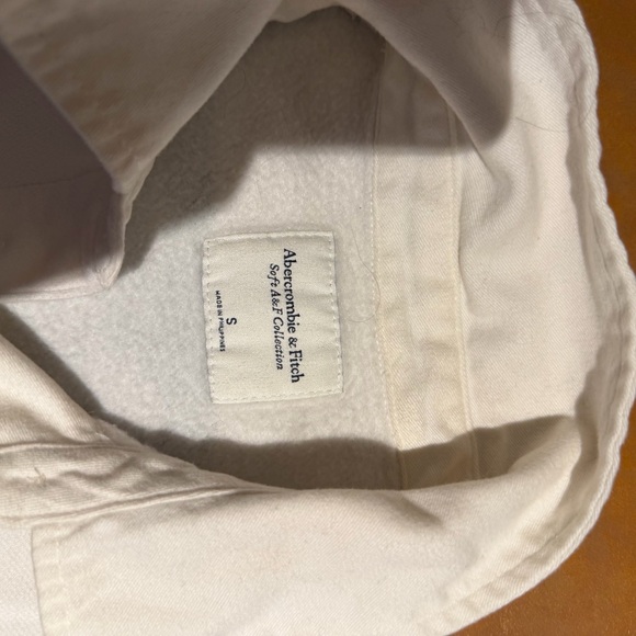 Abercrombie & Fitch cropped rugby top in green stripe - Picture 7 of 10